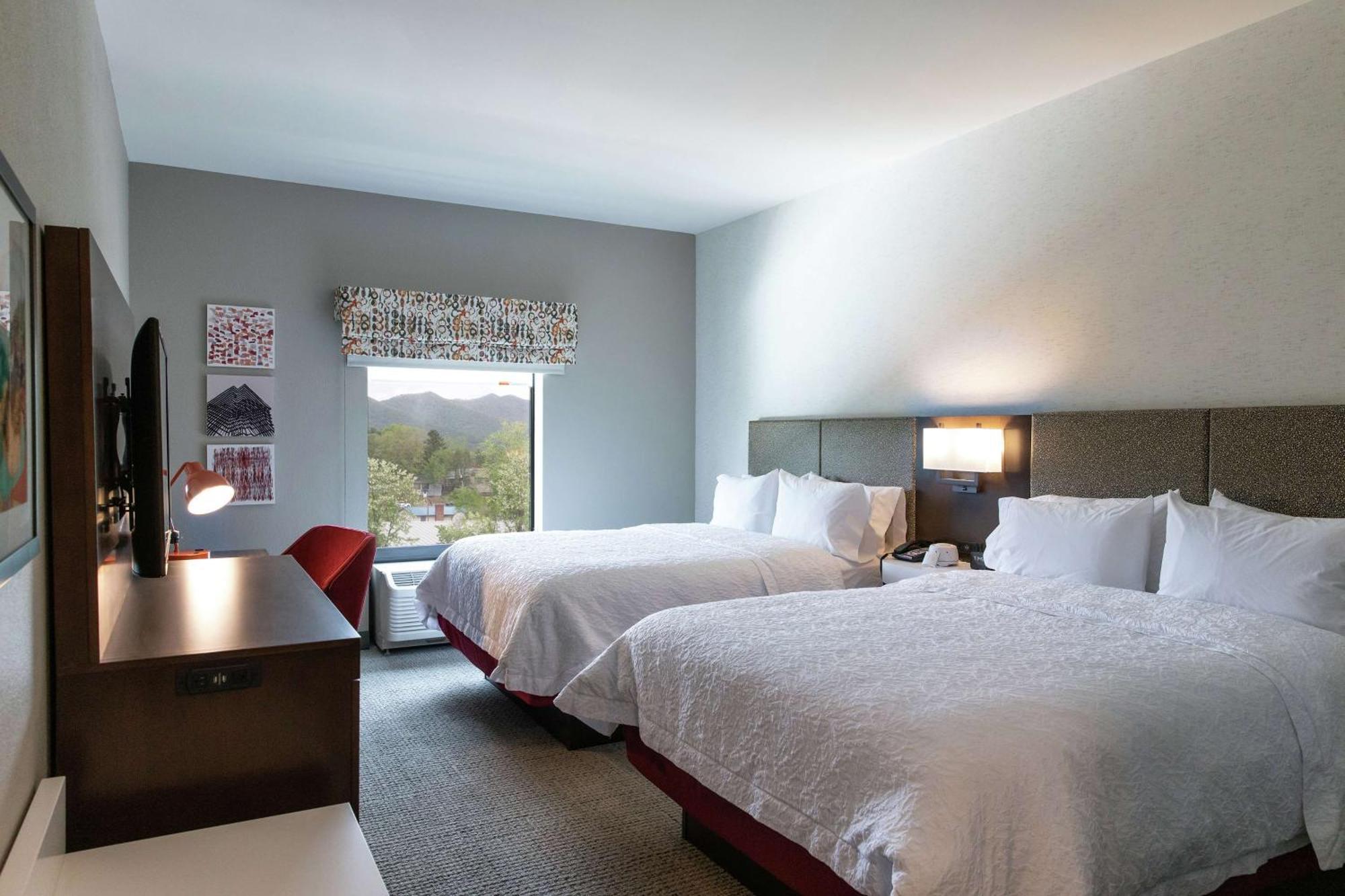 Hampton Inn Black Mountain Extérieur photo